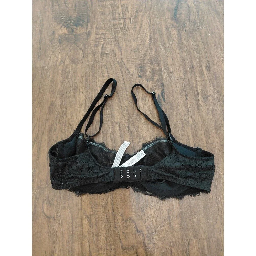 Victoria’s Secret Dream Angels Black  lace With Little Pink Rose Bra 32D